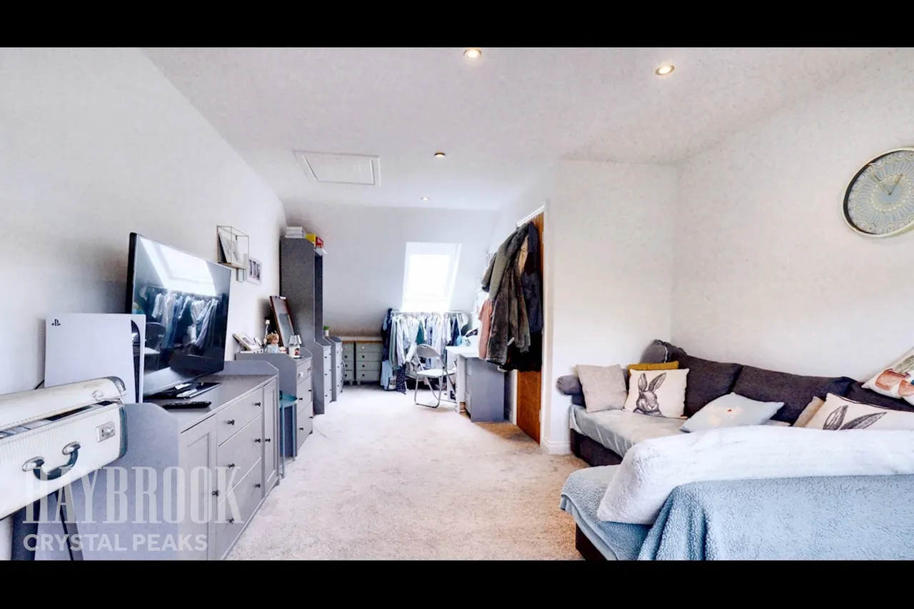 Staveley Road, poolsbrook, photo 27