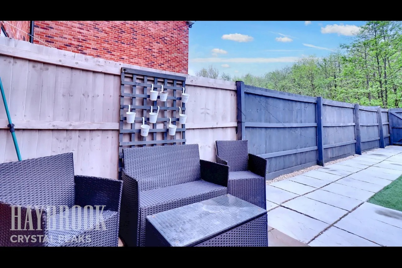 Staveley Road, poolsbrook, photo 28
