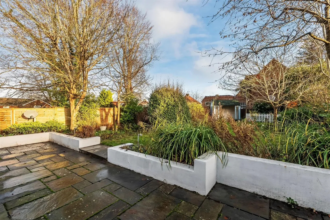 Leatherhead Road, Great Bookham, KT23, photo 15