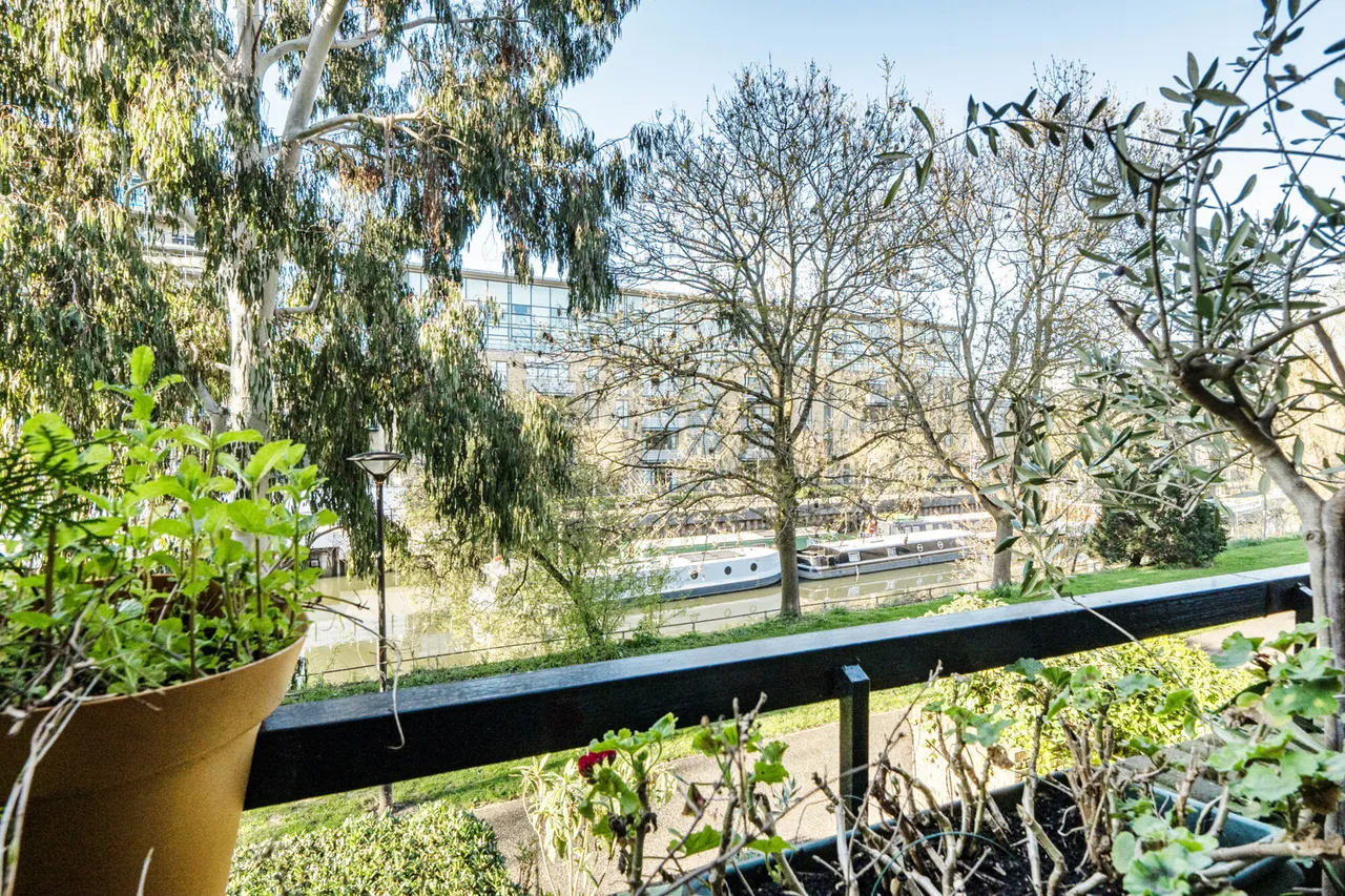Justin Close, Brentford, TW8, photo 12