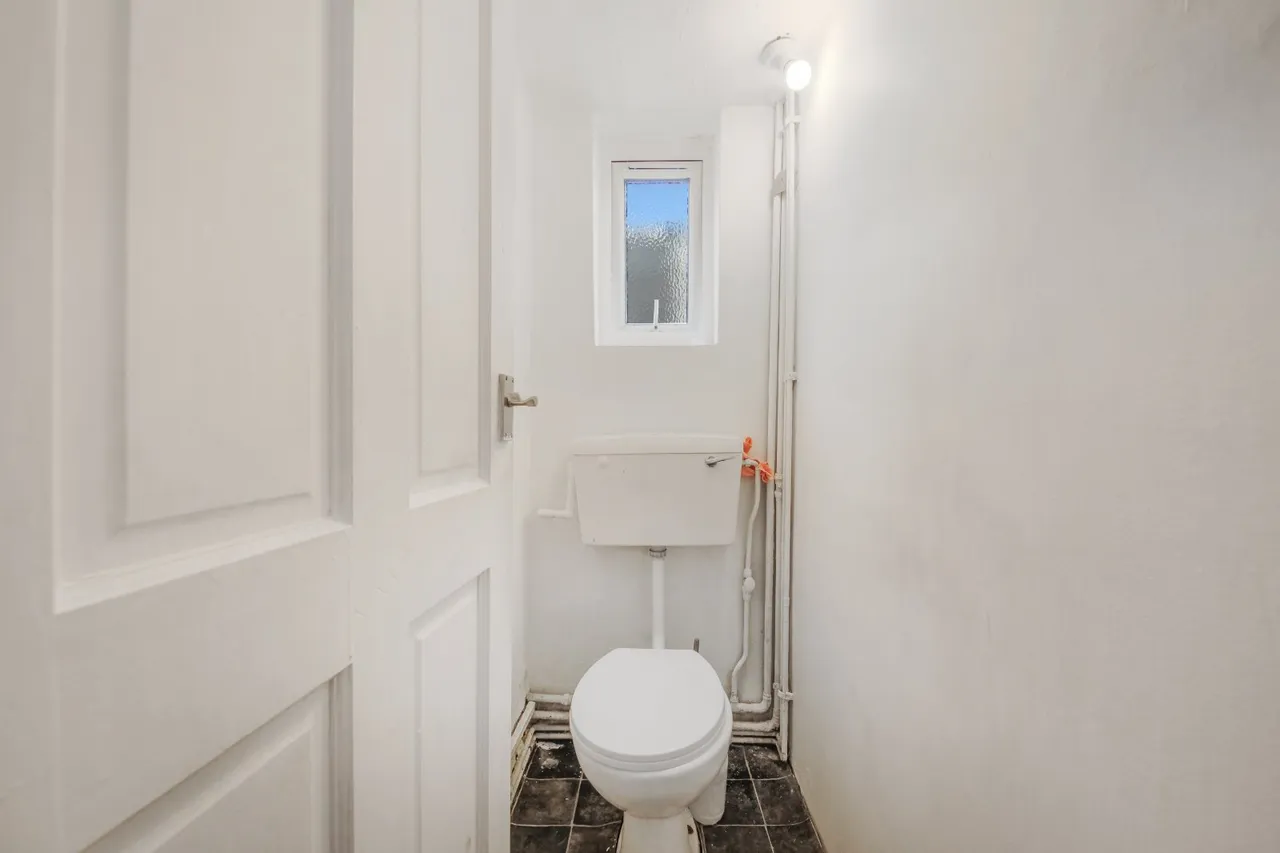 Brewery Road, SE18, photo 11