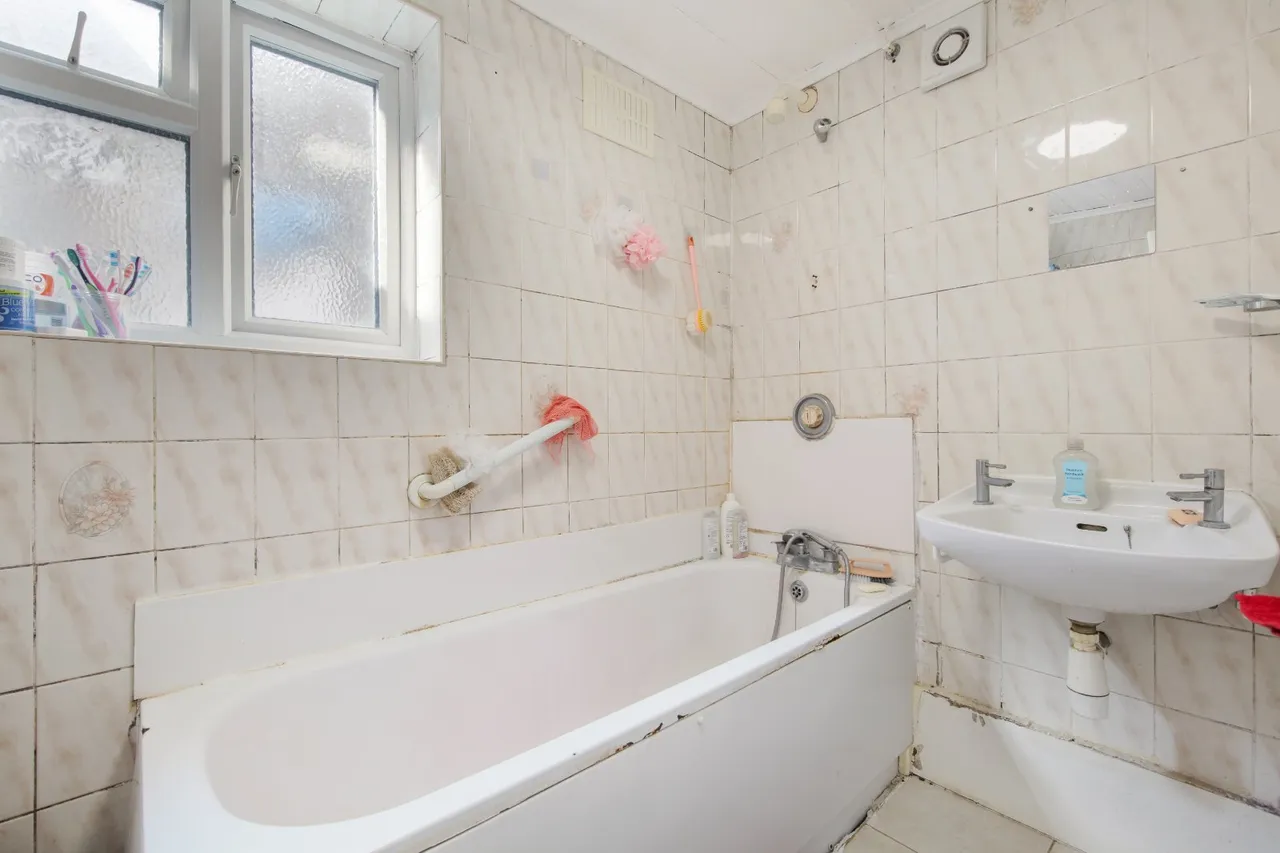 Brewery Road, SE18, photo 6