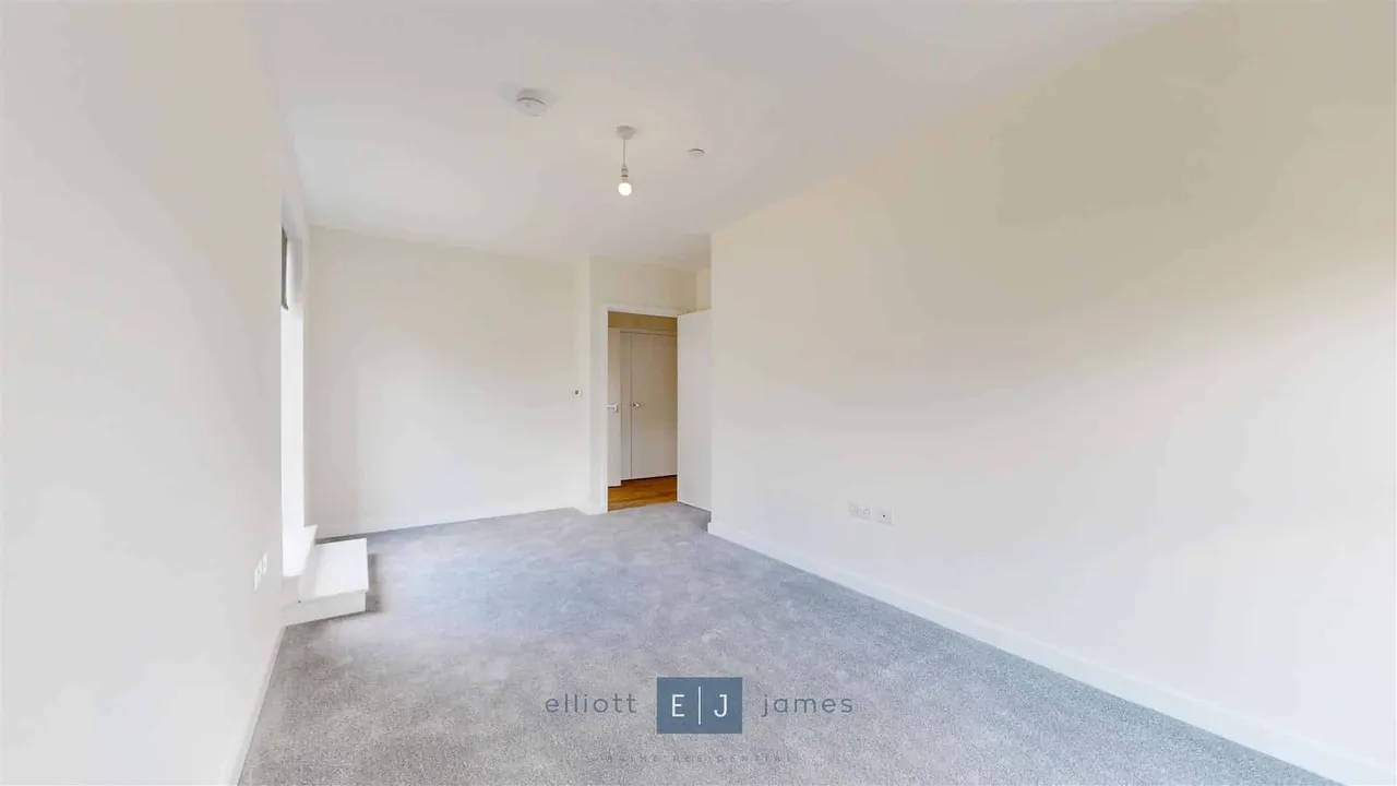 Luctons Close, Borders Lane, Loughton, photo 9