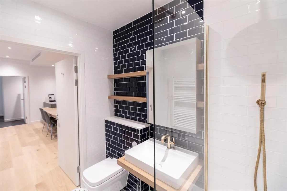 Flat , Rendel House, Goodluck Hope Walk, London, photo 9