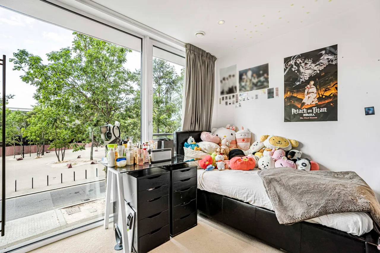 Cheering Lane, London, E20, photo 18