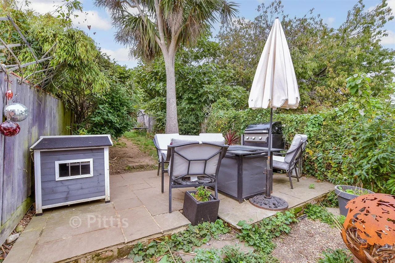 Atherley Cross Road, Shanklin, PO37, photo 14