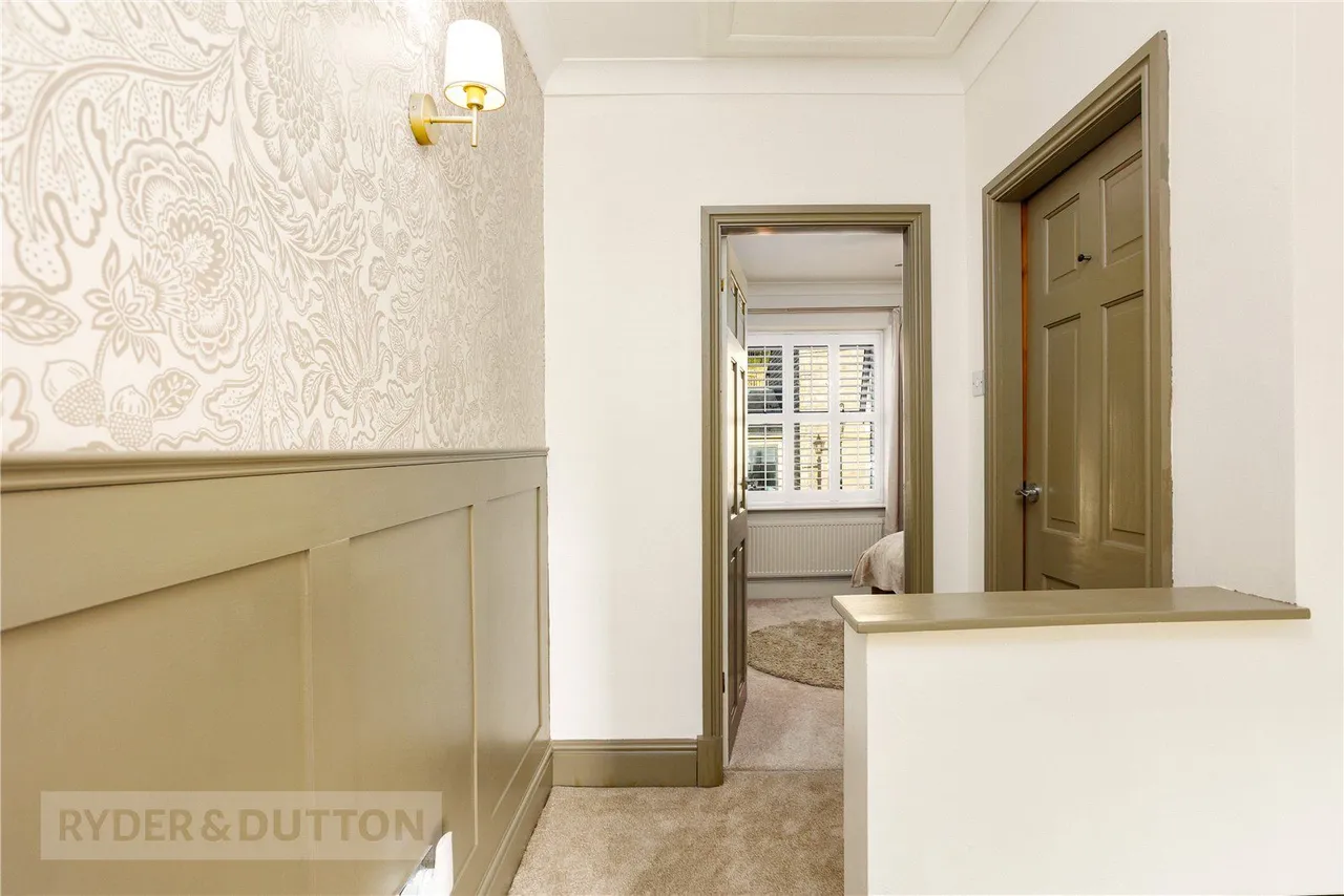 Manchester Road, Mossley, OL5, photo 11