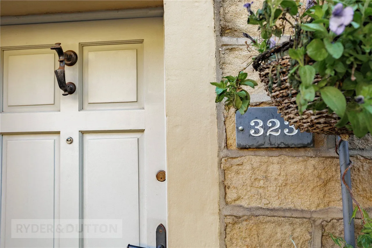 Manchester Road, Mossley, OL5, photo 23