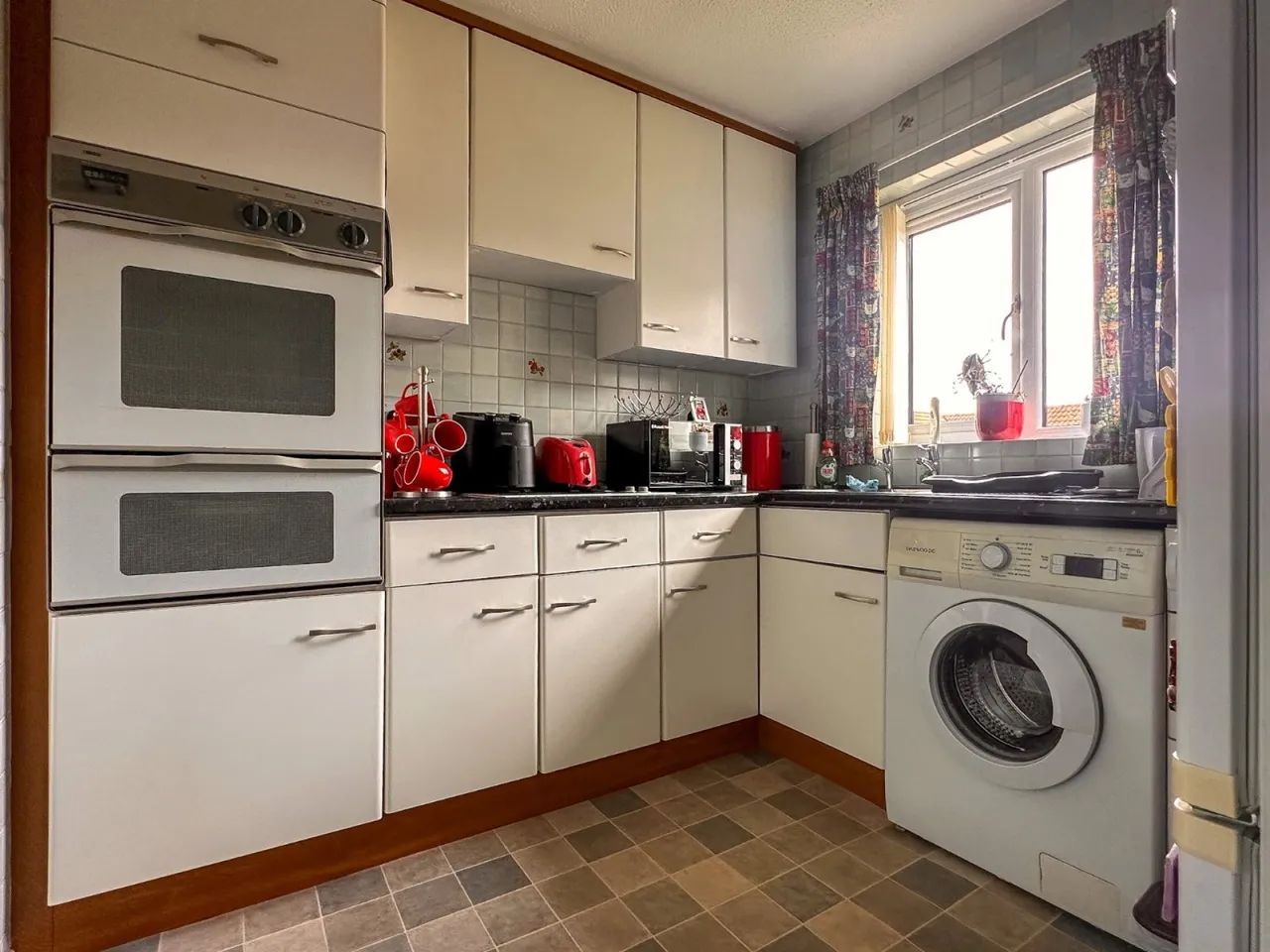 Kingshill Gardens, Nailsea, BS48, photo 2