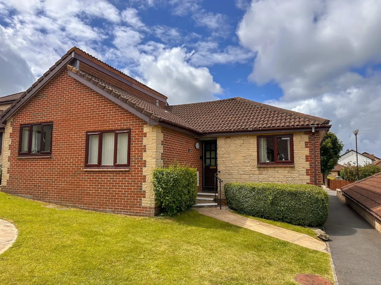 2 bed house for sale, Kingshill Gardens, Nailsea, BS48