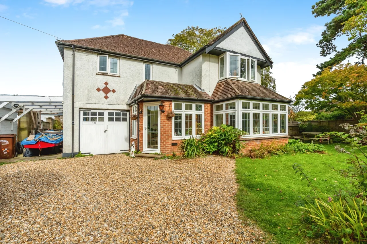 West Avenue, Middleton-on-Sea, PO22, photo 9