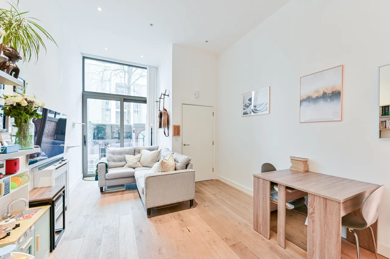 London, SW17, photo 15