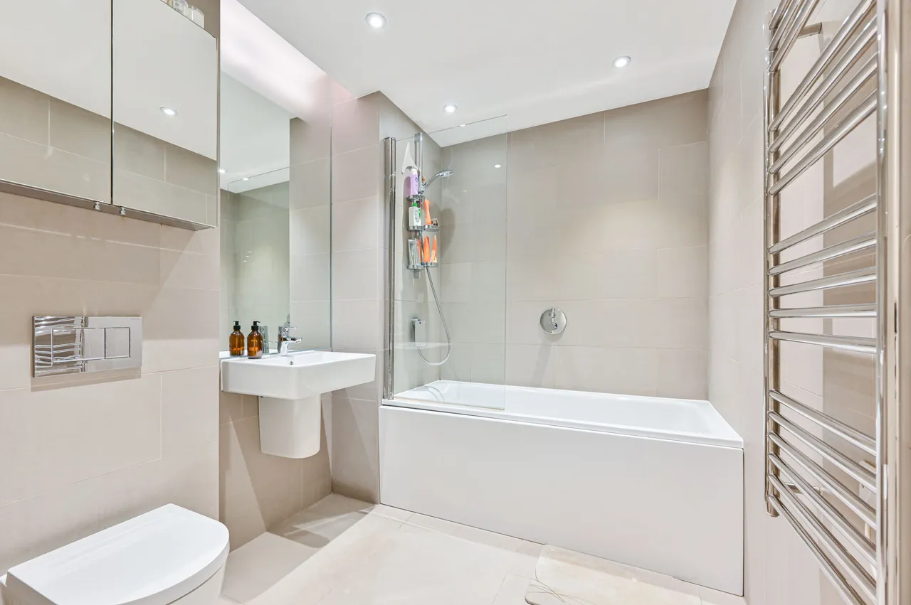 London, SW17, photo 8