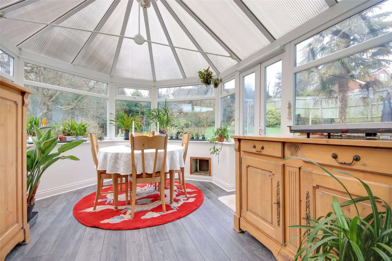 Lower Buckland Road, Lymington, Hampshire, SO41 9DR, photo 7