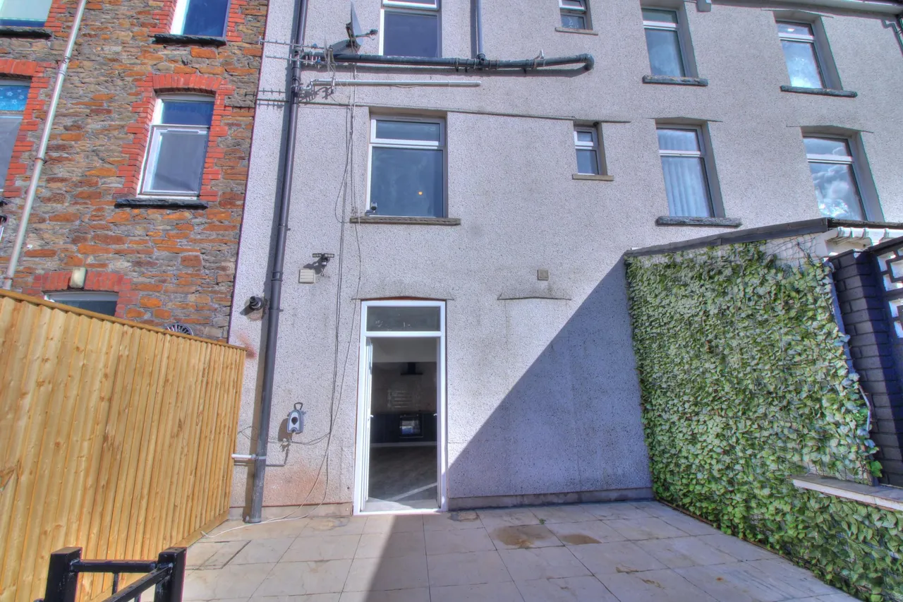 Queens Road, New Tredegar, NP24, photo 13