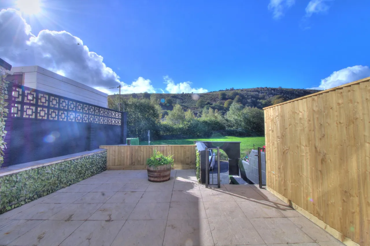 Queens Road, New Tredegar, NP24, photo 12