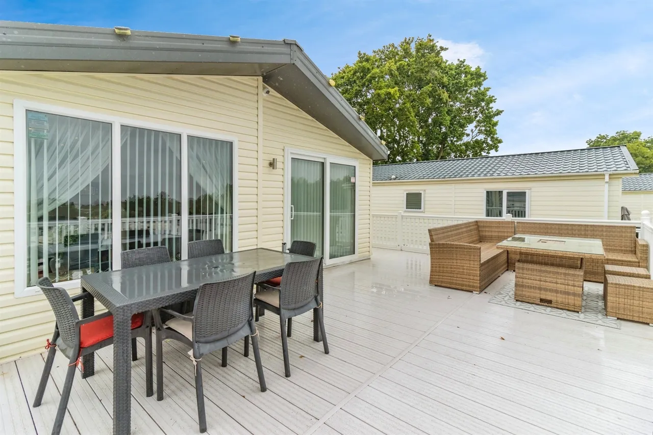 2 bed park home for sale — Week Lane, Dawlish Warren, Dawlish