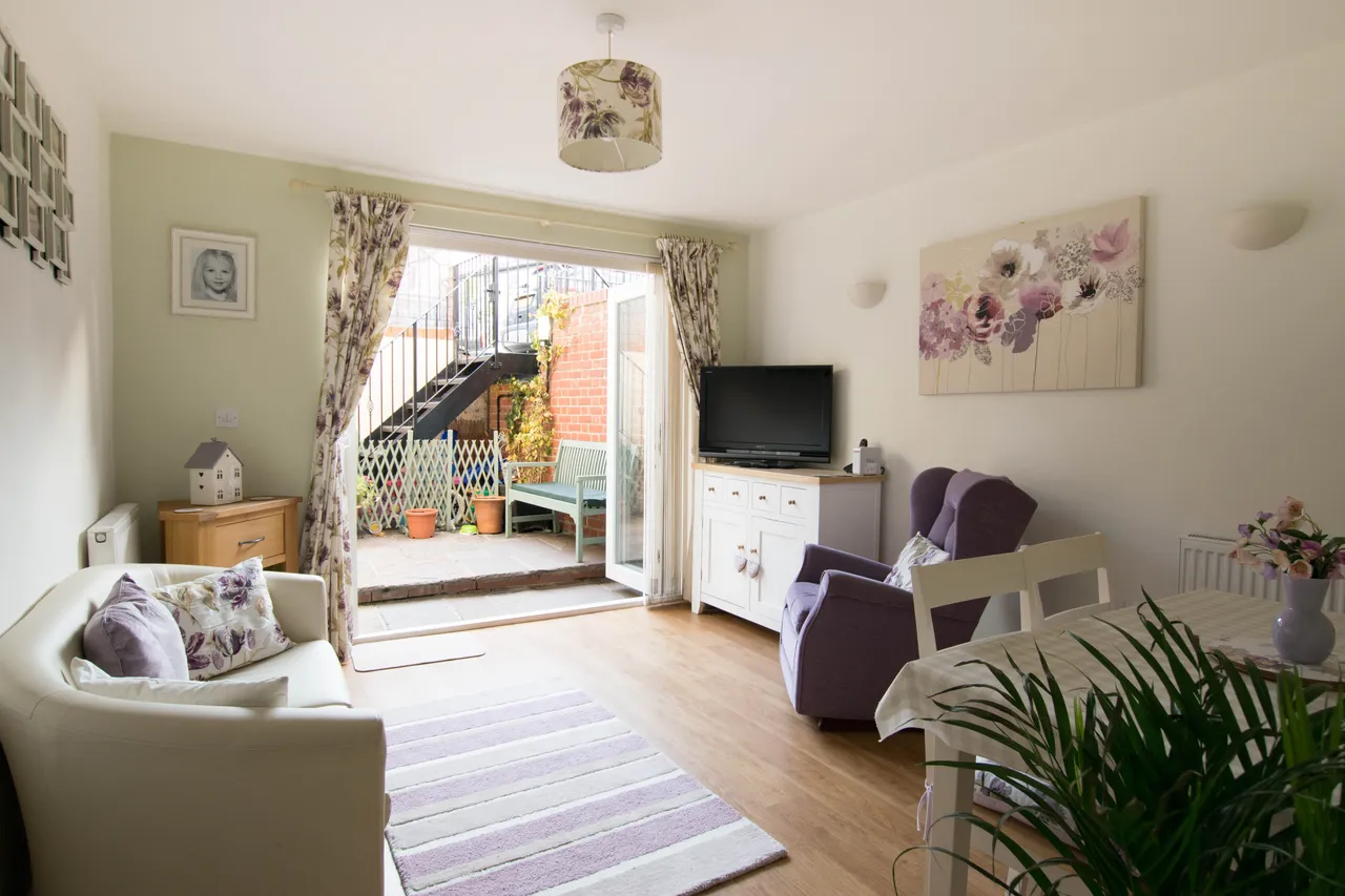 Elizabeth Court, Saffron Walden, CB10, photo 2