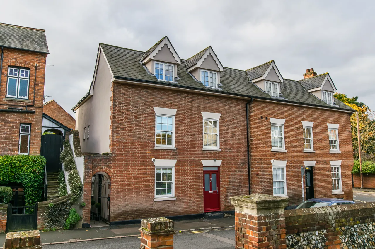 4 bed house to rent, Elizabeth Court, Saffron Walden, CB10