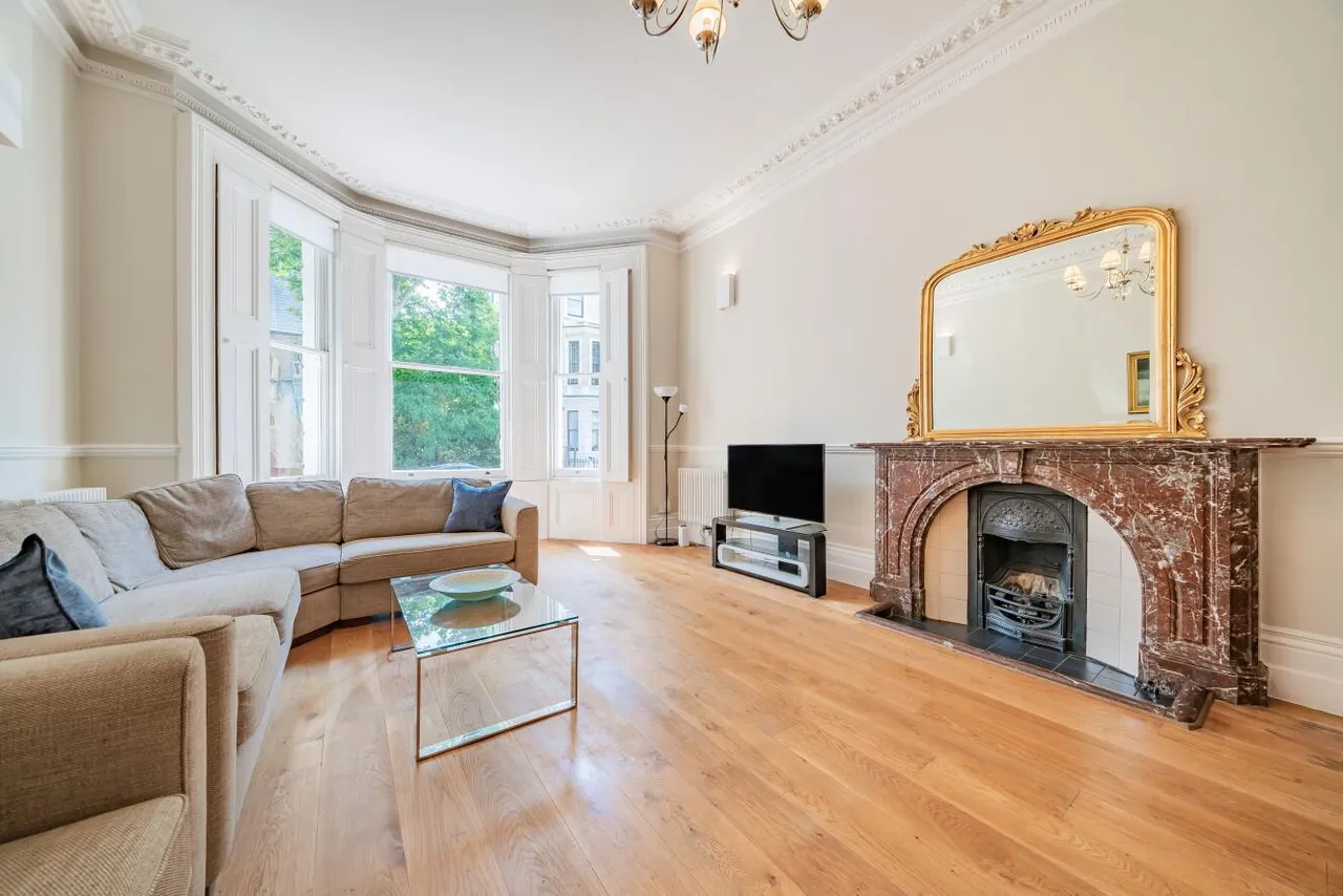 2 bed flat for sale — Southwell Gardens, South Kensington, London, SW7