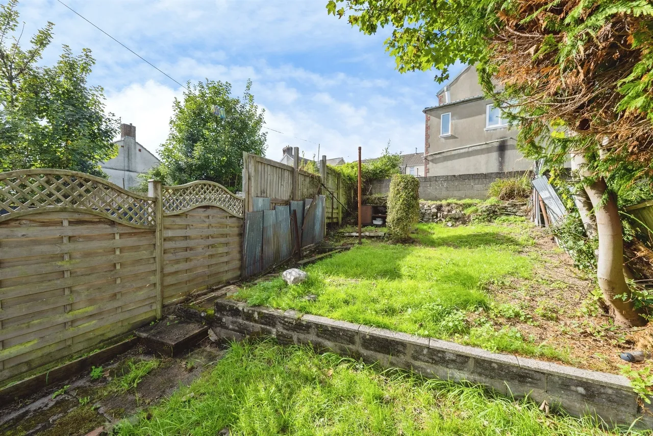 Clyndu Street, Swansea, SA6, photo 16