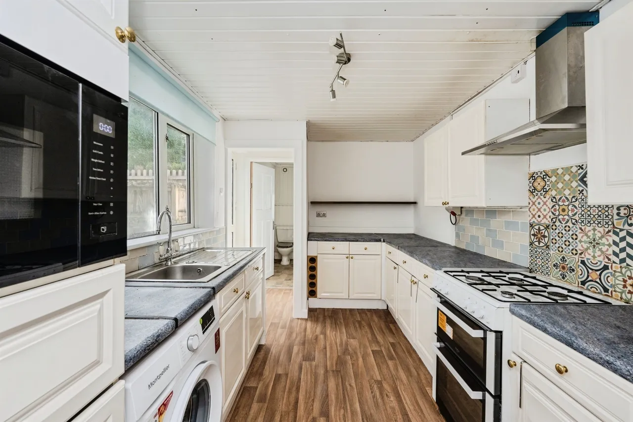 Clyndu Street, Swansea, SA6, photo 5