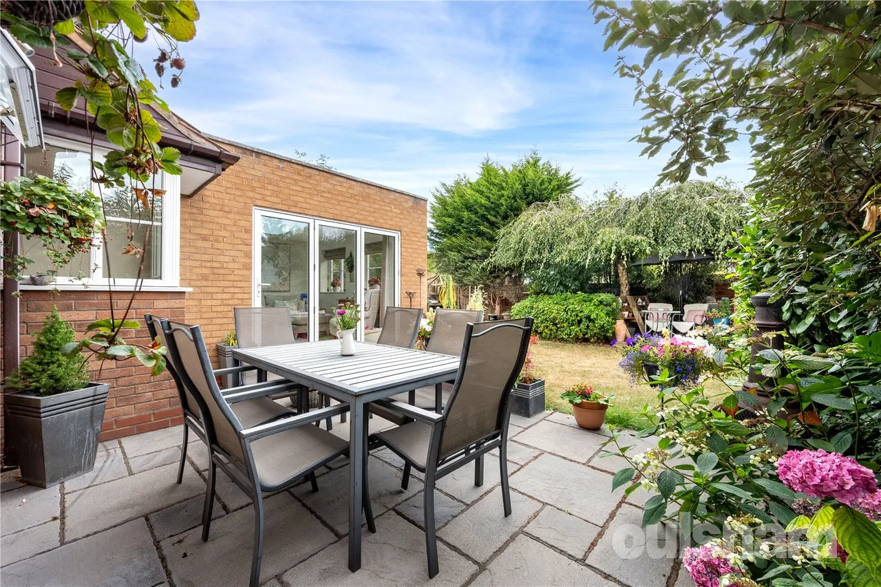 Birkdale Avenue, Blackwell, Bromsgrove, Worcestershire, B60 1BY, photo 16