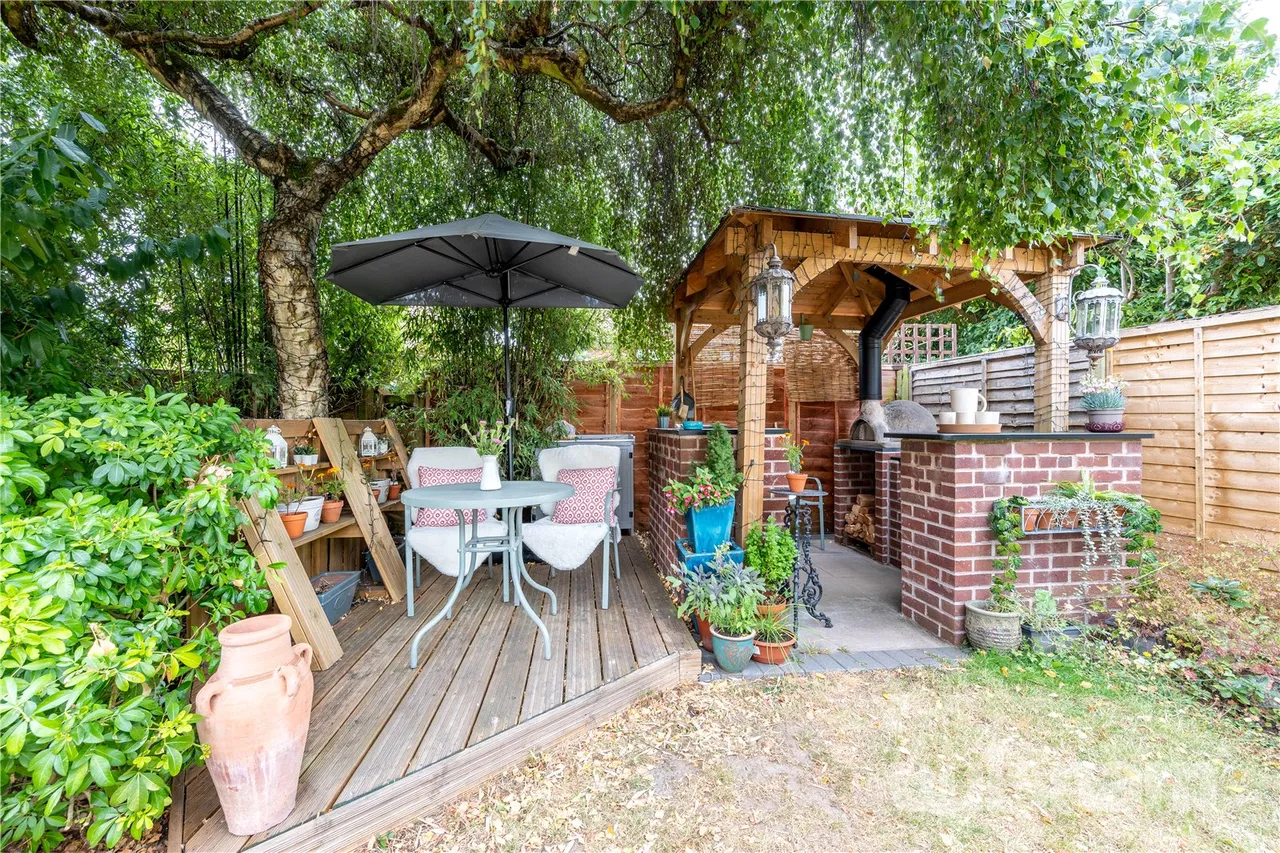 Birkdale Avenue, Blackwell, Bromsgrove, Worcestershire, B60 1BY, photo 18