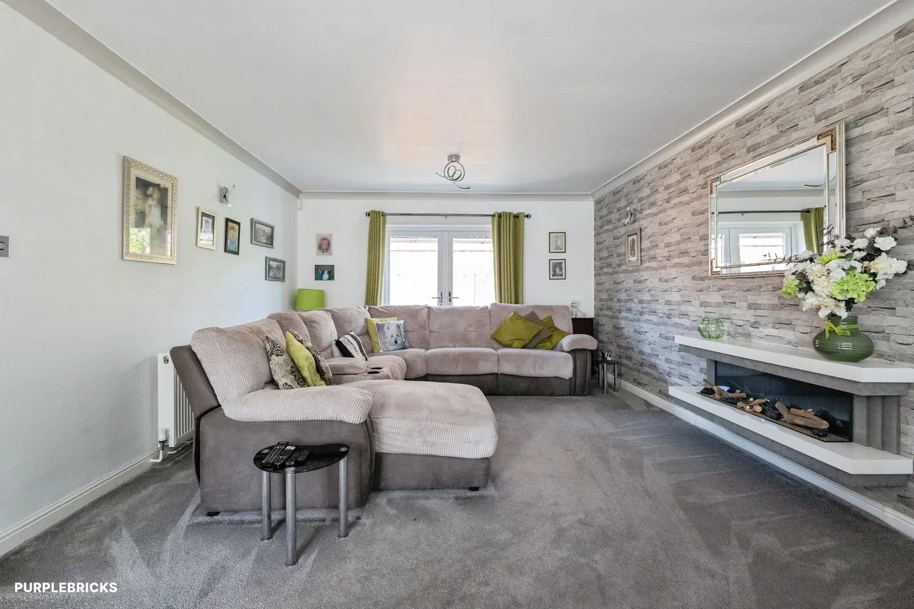 George Street, Oldham, OL2, photo 6