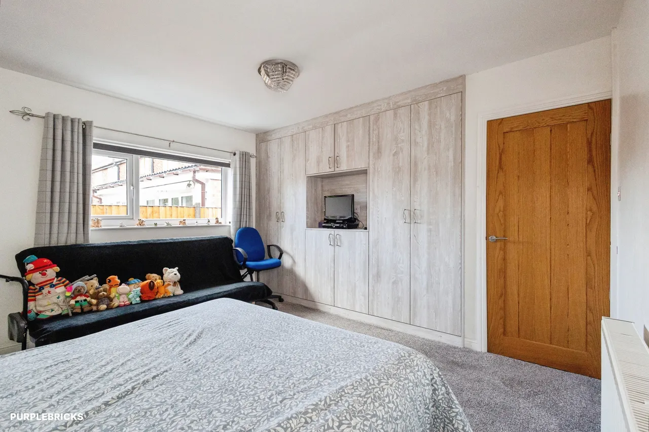 George Street, Oldham, OL2, photo 18