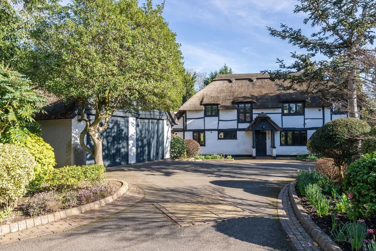 The Chase, Oxshott, KT22, photo 19