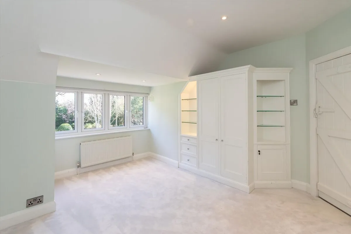 The Chase, Oxshott, KT22, photo 11