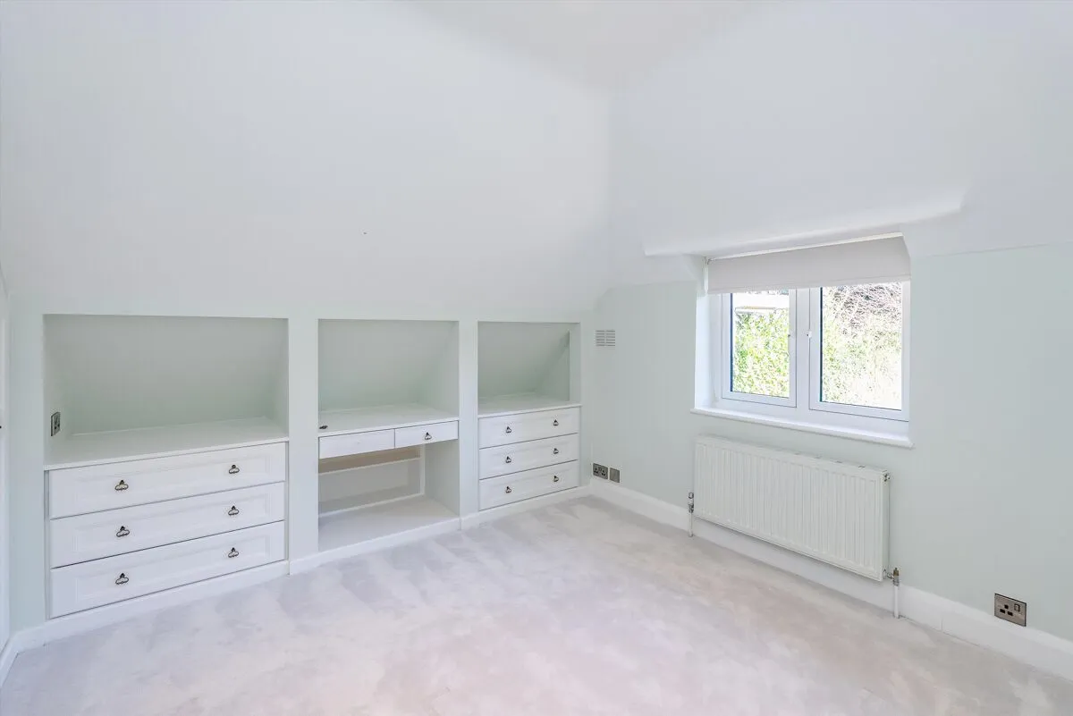 The Chase, Oxshott, KT22, photo 17