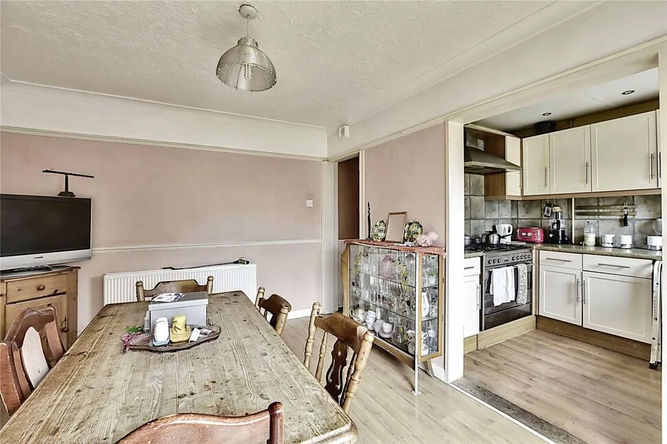 Harvel Avenue, Rochester, Kent, ME2, photo 7