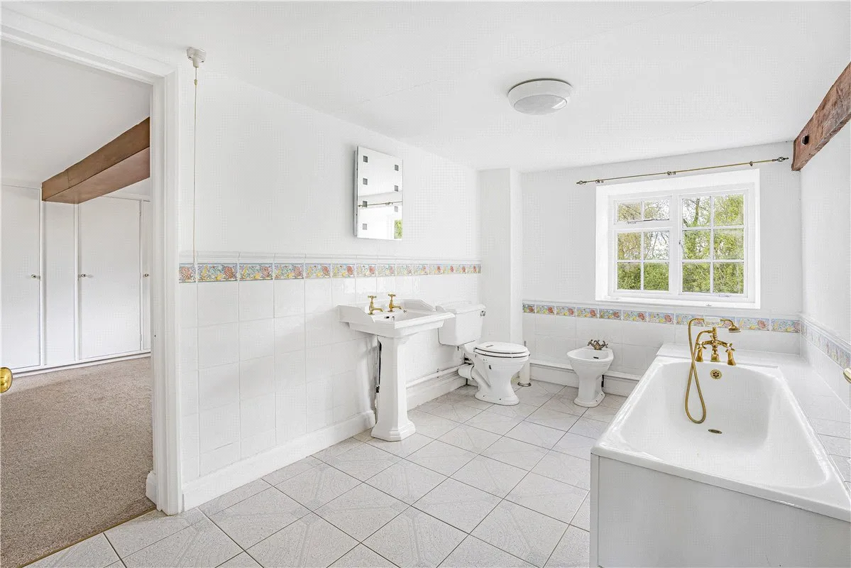Mill Lane, Twyford, MK18, photo 24