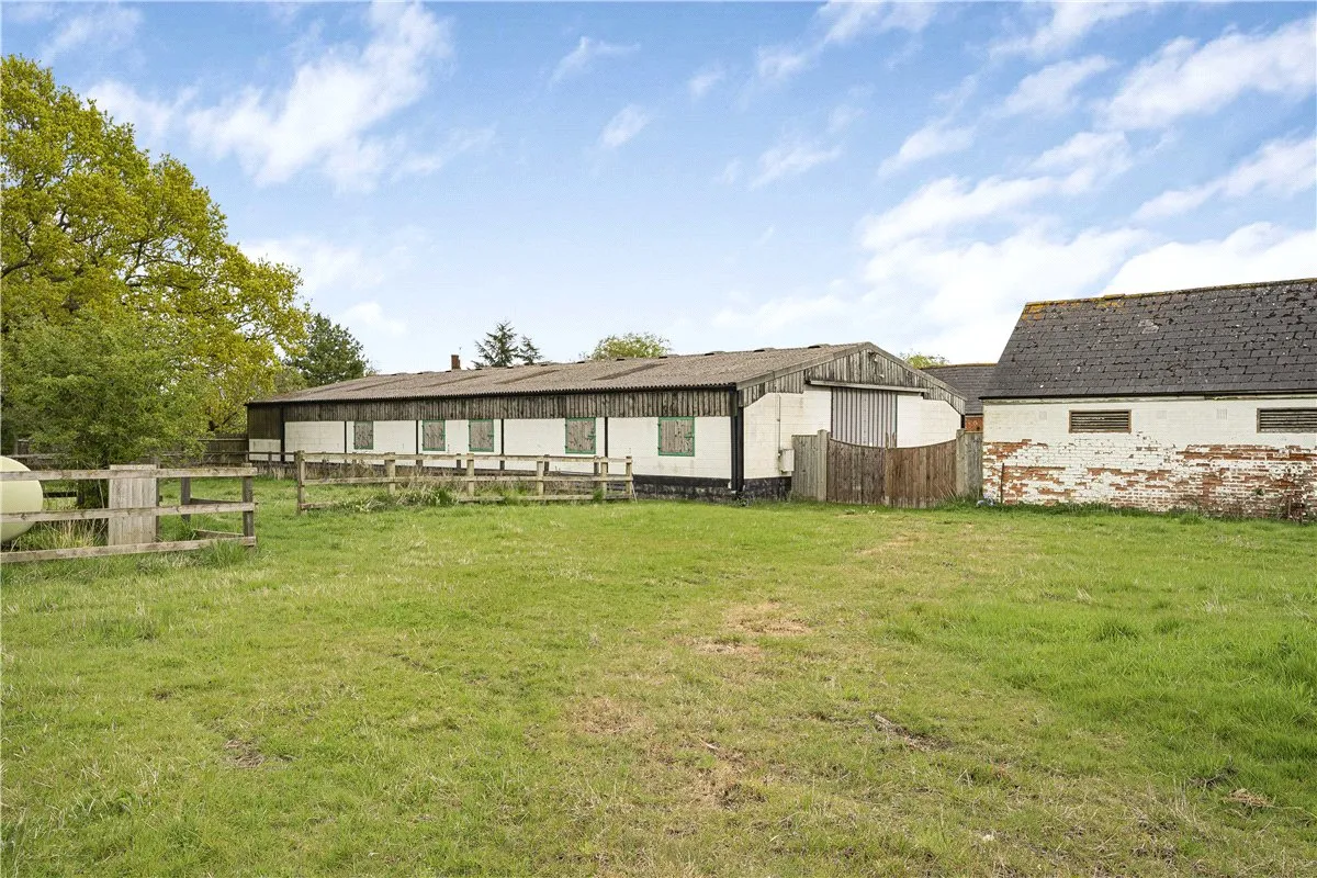 Mill Lane, Twyford, MK18, photo 53