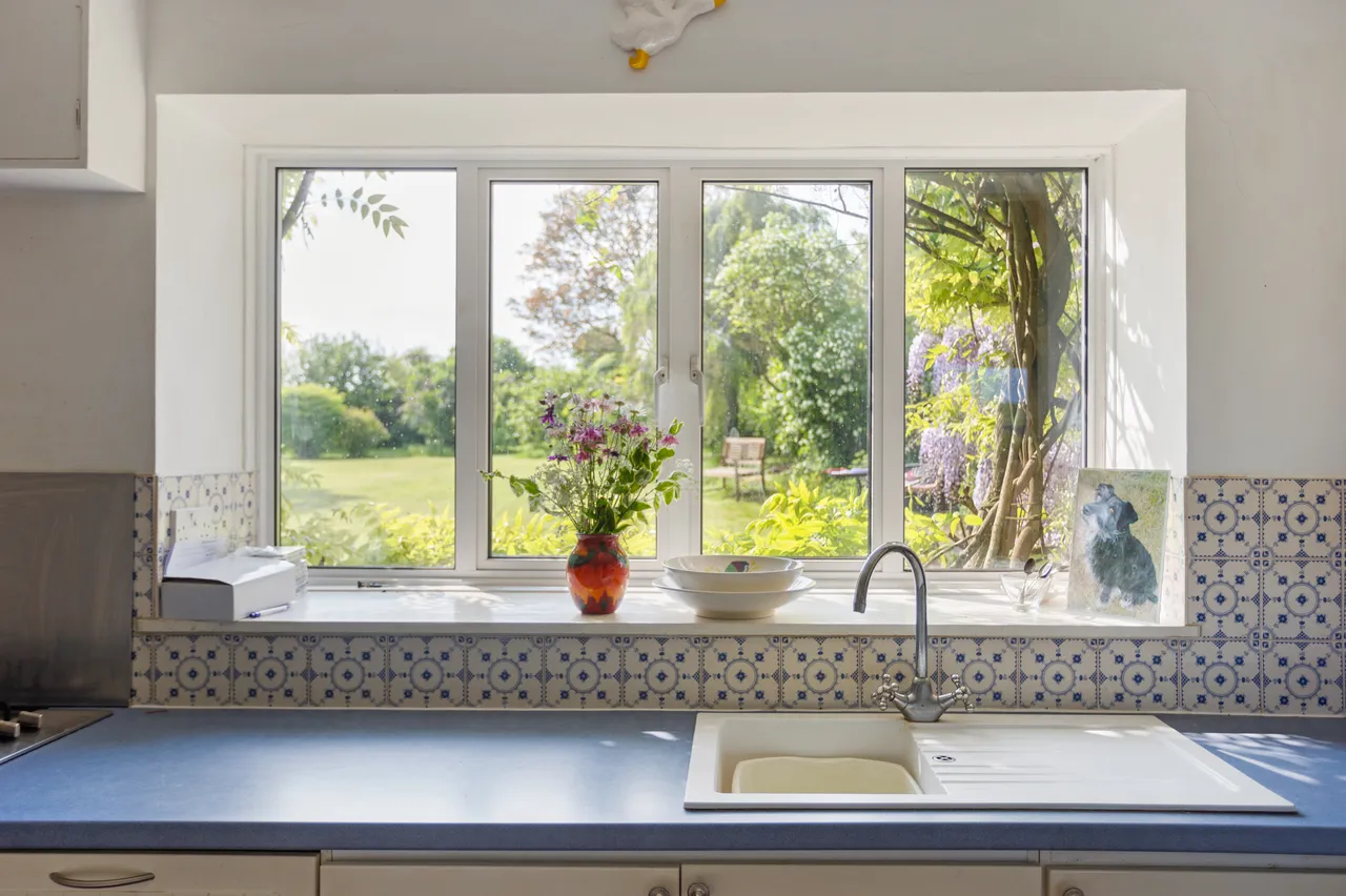 Nr. Daglingworth, Cirencester, GL7, photo 9