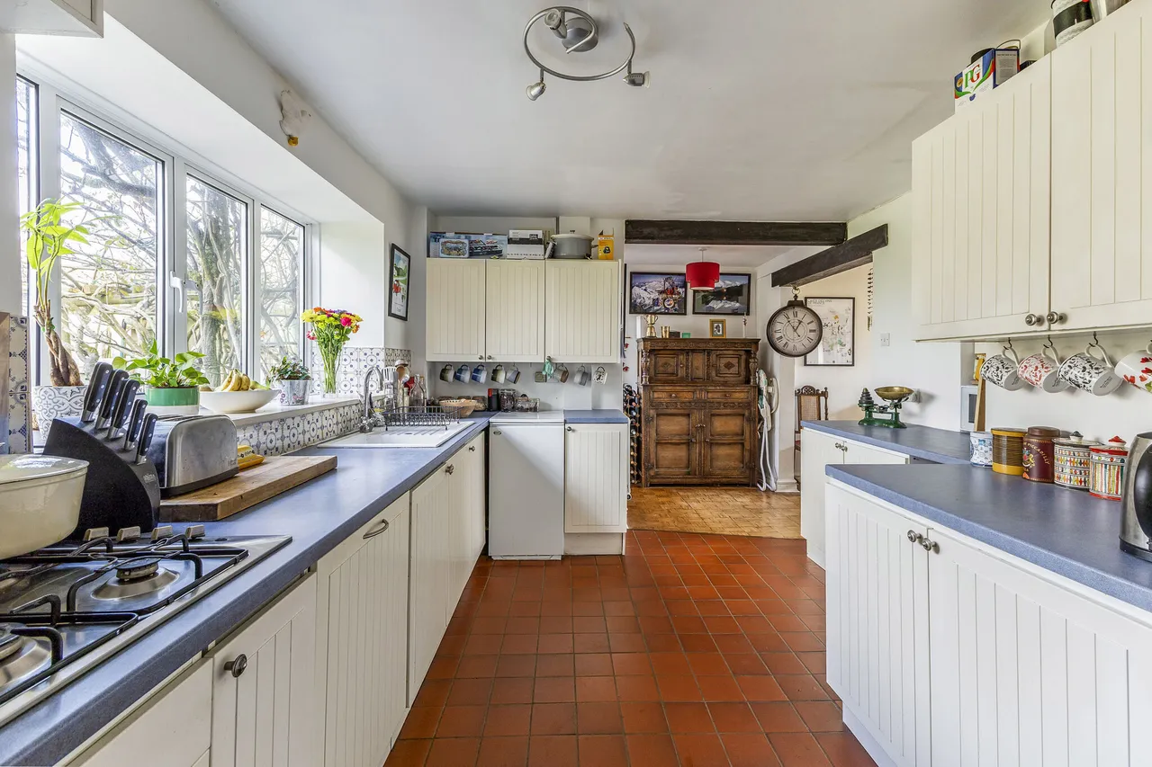 Nr. Daglingworth, Cirencester, GL7, photo 8