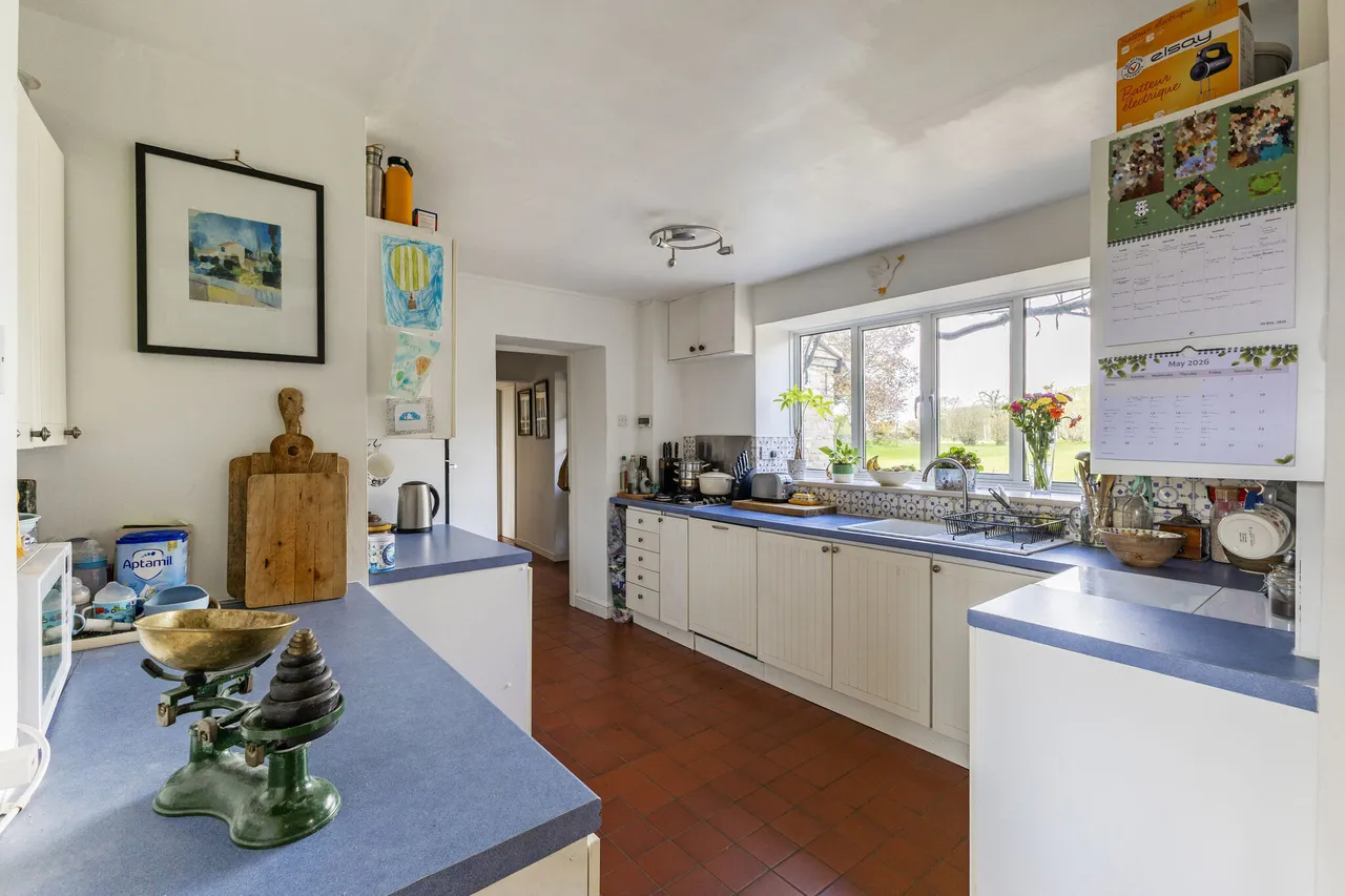 Nr. Daglingworth, Cirencester, GL7, photo 7