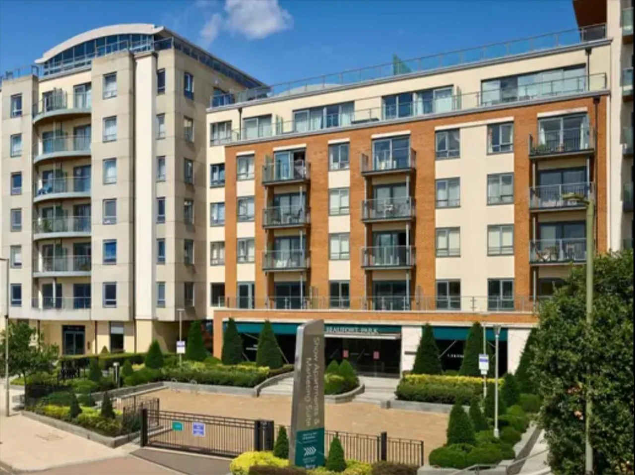 Aerodrome Road, London, NW9, photo 4