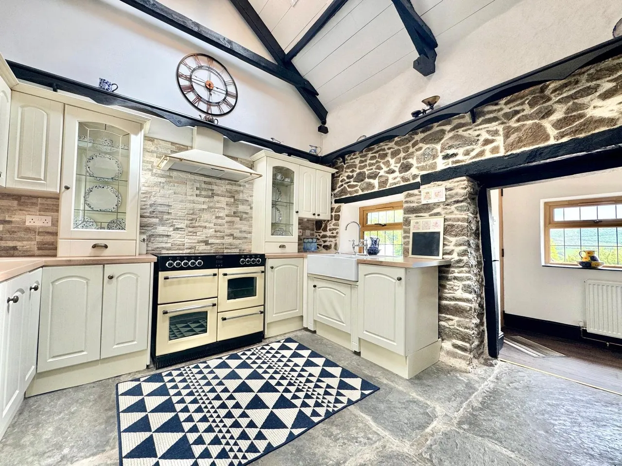 Hundred House, Llandrindod Wells, Powys, LD1 5RS, photo 2