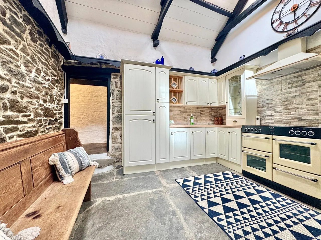 Hundred House, Llandrindod Wells, Powys, LD1 5RS, photo 7