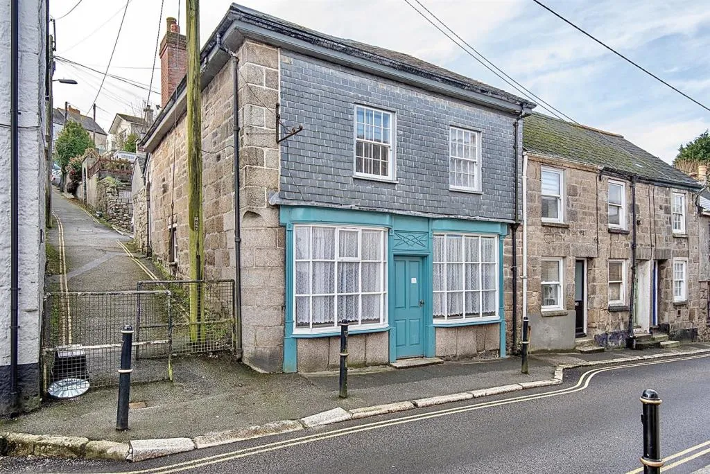 3 bed house to rent, West Street, Penryn