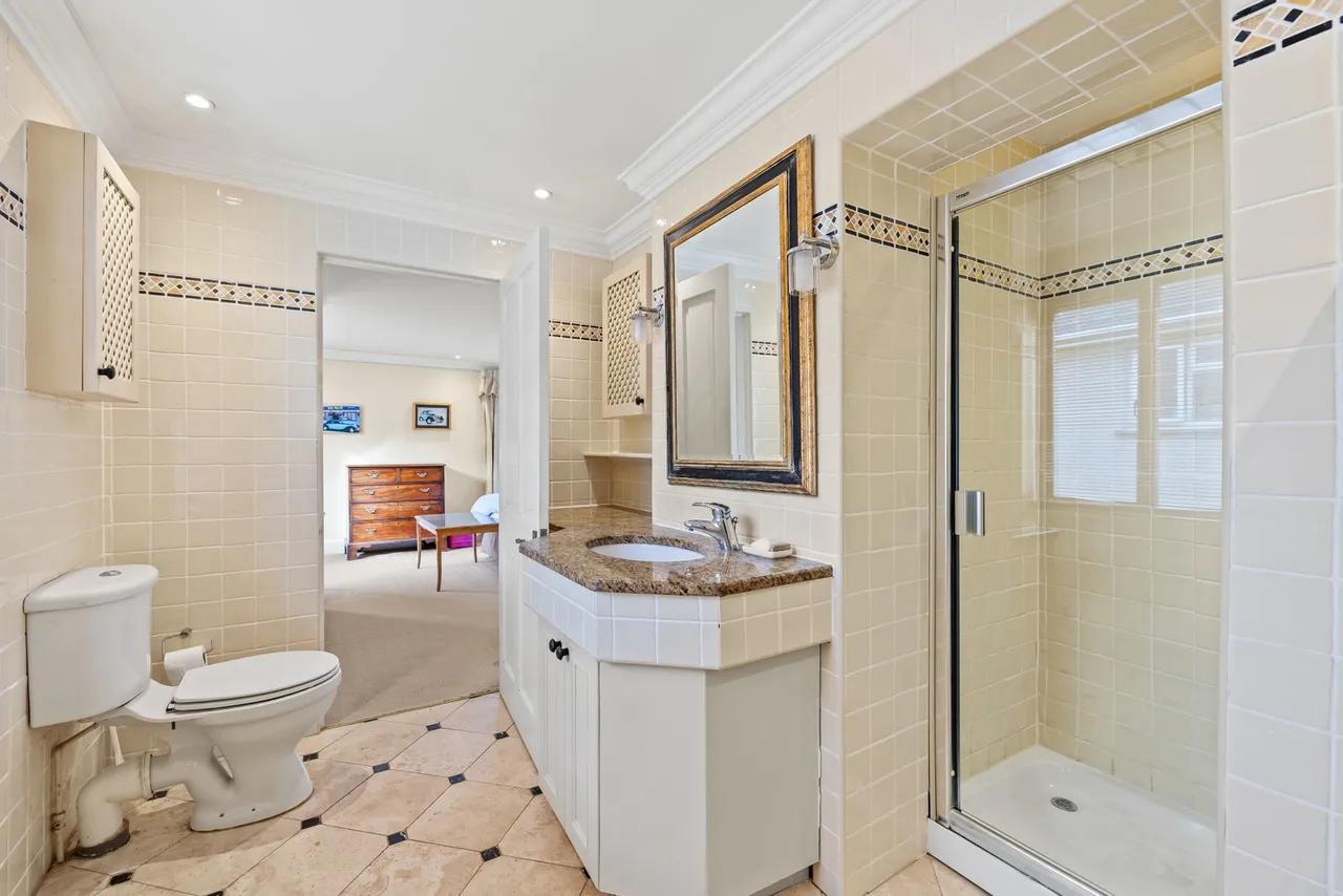 Mumbles Road, Blackpill, SA3, photo 28