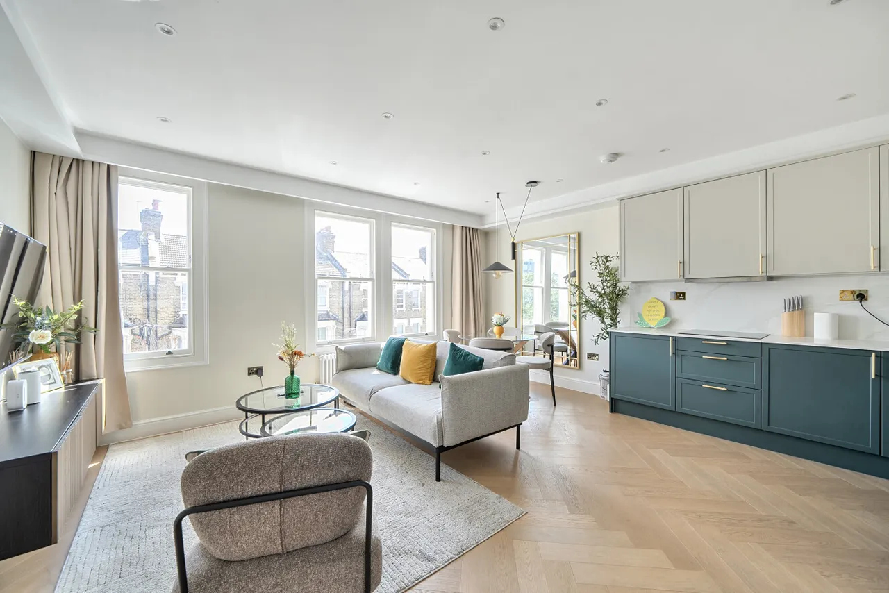 3 bed flat for sale, Portnall Road, Queens Park, W9