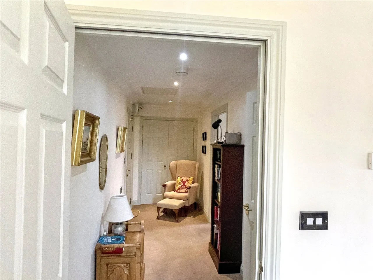 Chantry Court, Westbury, photo 13