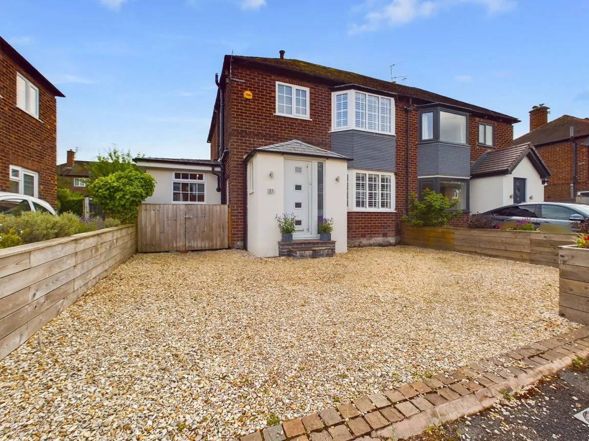 3 bed house for sale — The Circuit, Alderley Edge, SK9 7LS