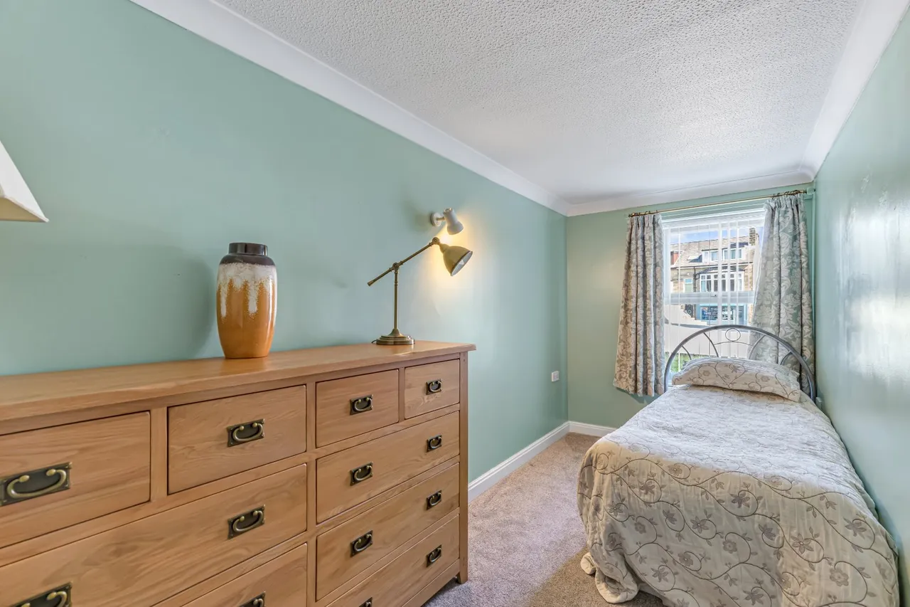 Cunliffe Road, Ilkley, LS29, photo 9