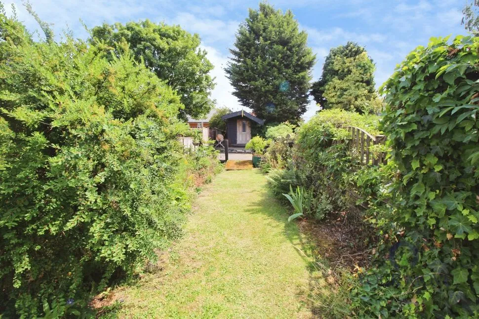 Hesley Lane, Thorpe Hesley, S61, photo 13