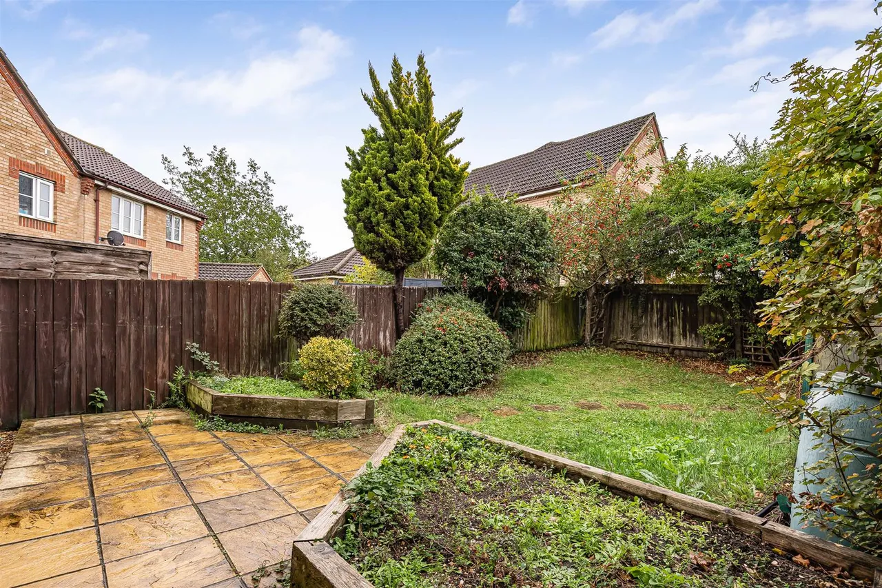 Lowry Close, Haverhill, CB9, photo 15